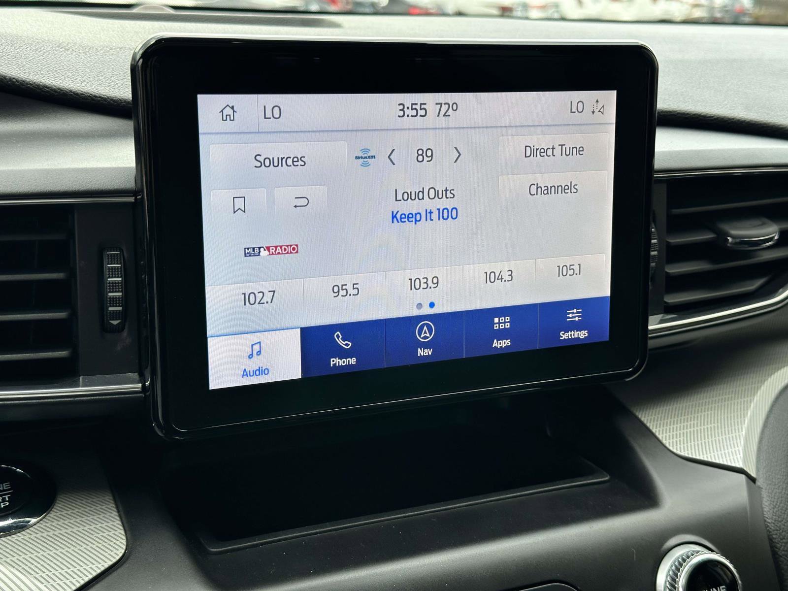 Used 2020 Ford Explorer XLT w/ Equipment Group 202A image 30