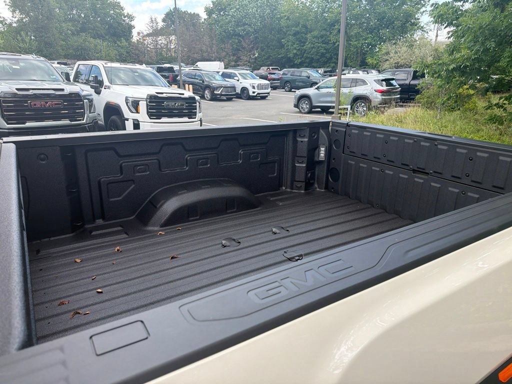 New 2026 GMC Sierra 2500 AT4 w/ AT4 Premium Plus Package AWD/4WD image 35