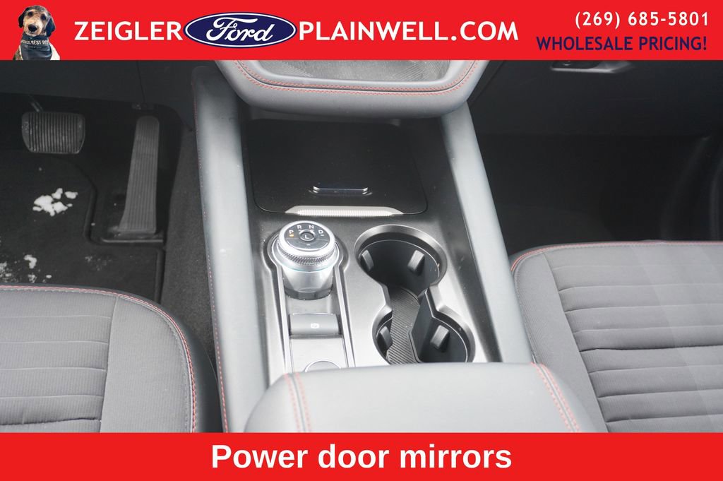 Used 2025 Ford Explorer ST-Line w/ ST-Line Street Pack image 18