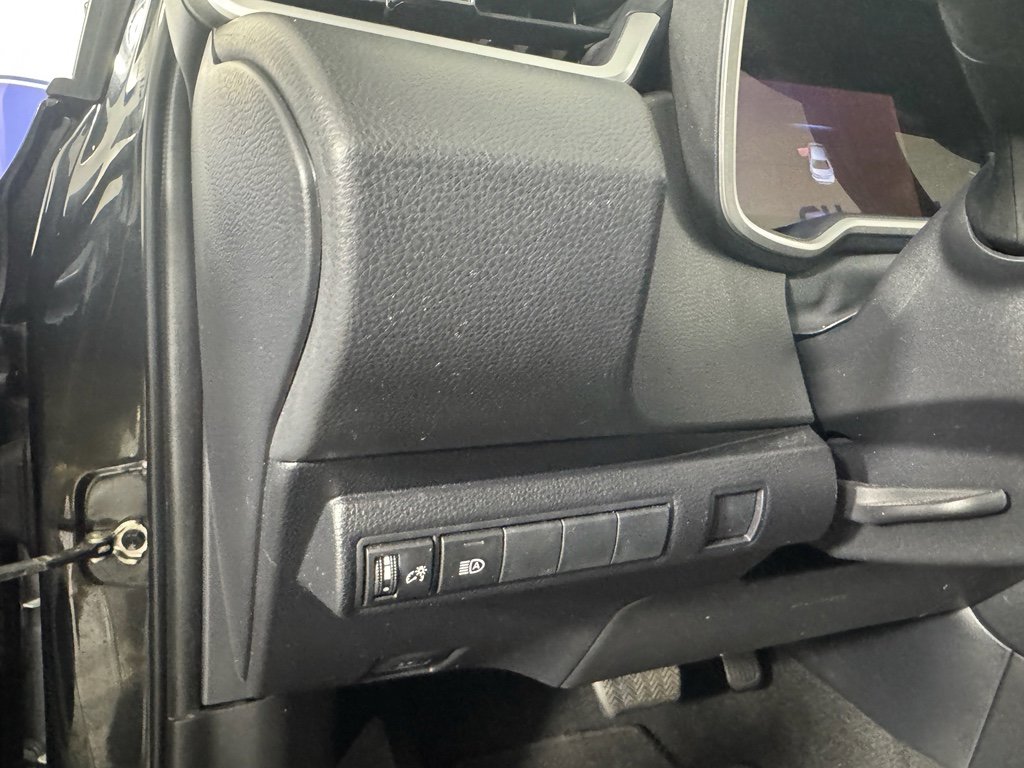 Used 2022 Toyota Corolla XSE image 16