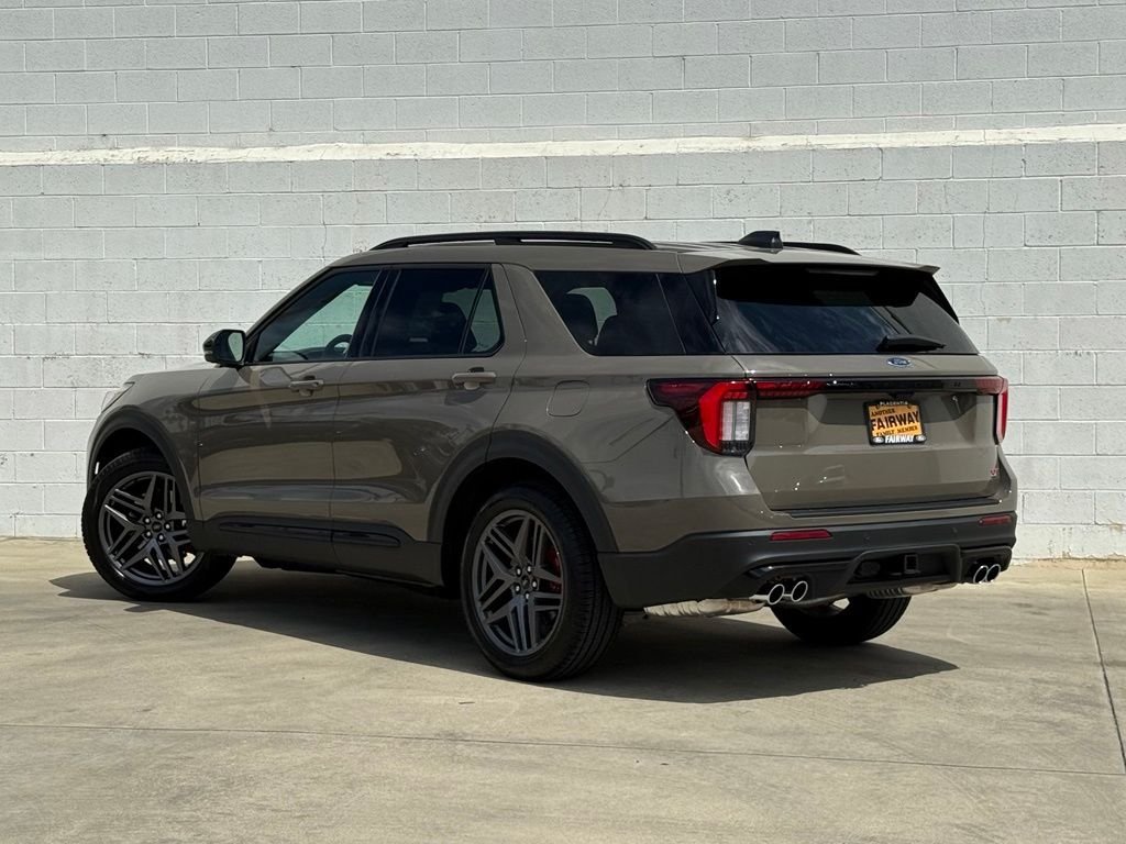 New 2026 Ford Explorer ST w/ Sun And Sound Package AWD/4WD image 3