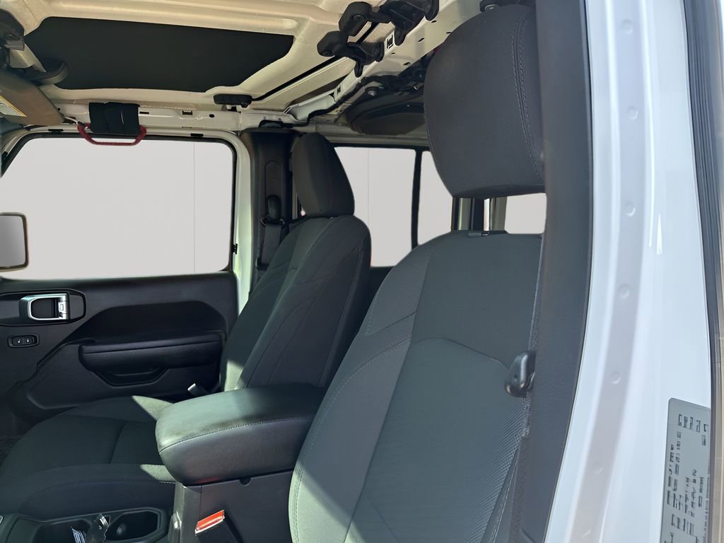 Used 2022 Jeep Wrangler Unlimited Sport image 27