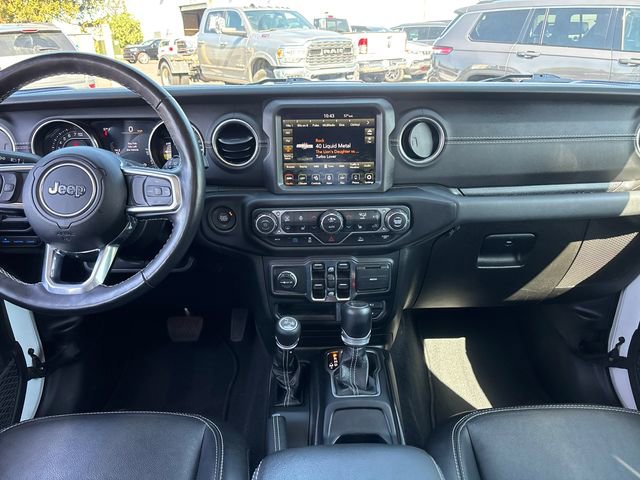 Used 2023 Jeep Wrangler Unlimited Sahara w/ Cold Weather Group AWD/4WD image 9