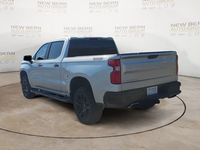 Used 2021 Chevrolet Silverado 1500 LT Trail Boss w/ Bed Protection Package AWD/4WD image 3