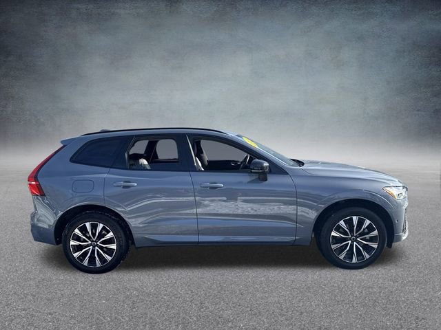 Used 2024 Volvo XC60 B5 Plus image 5