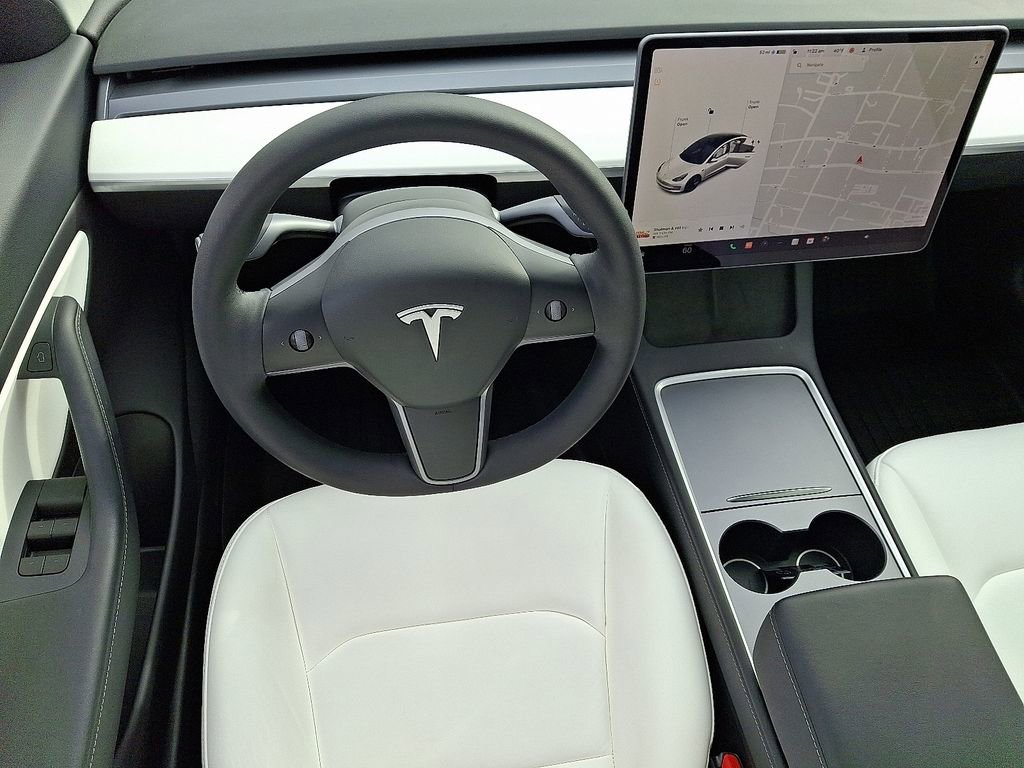 Used 2021 Tesla Model 3 Standard Range Plus image 12