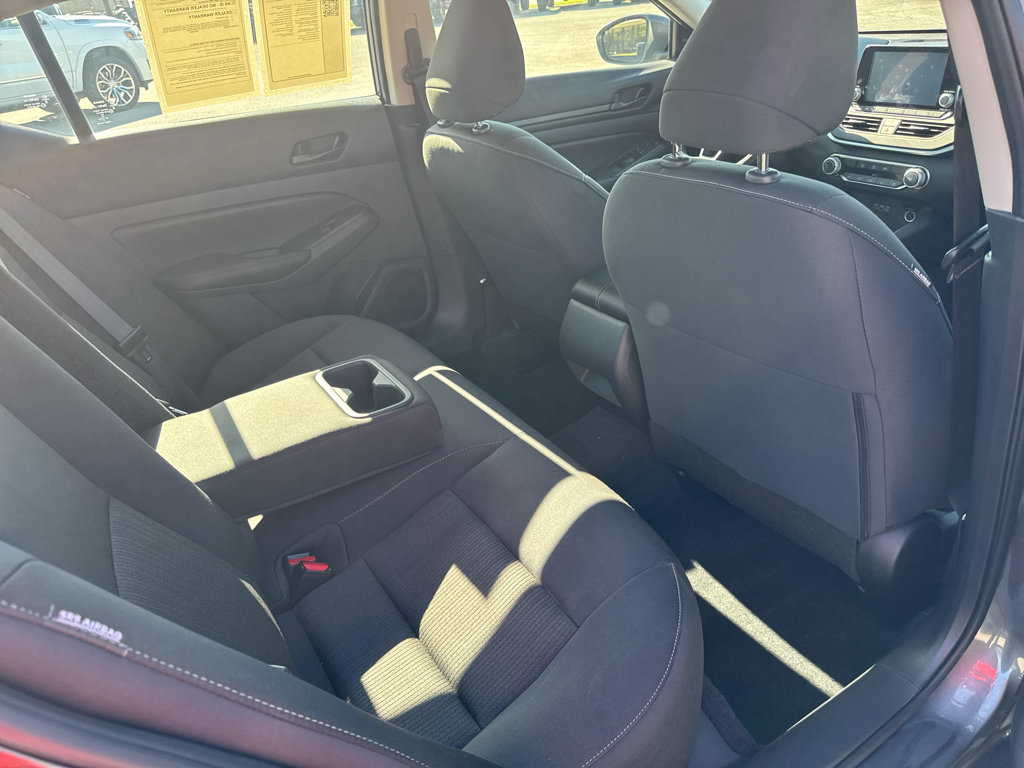 Used 2025 Nissan Altima 2.5 S FWD image 14