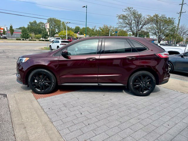 Used 2024 Ford Edge ST-Line AWD/4WD image 4