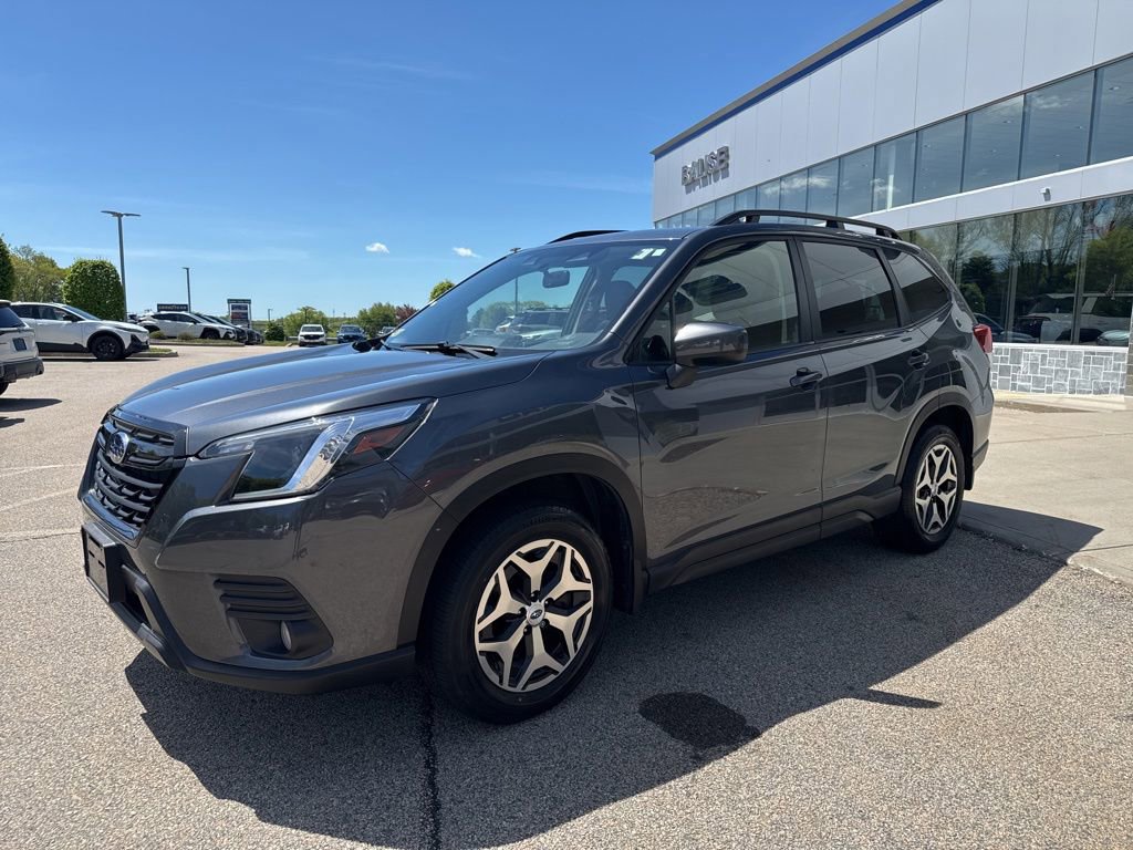 Used 2023 Subaru Forester Premium AWD/4WD image 7