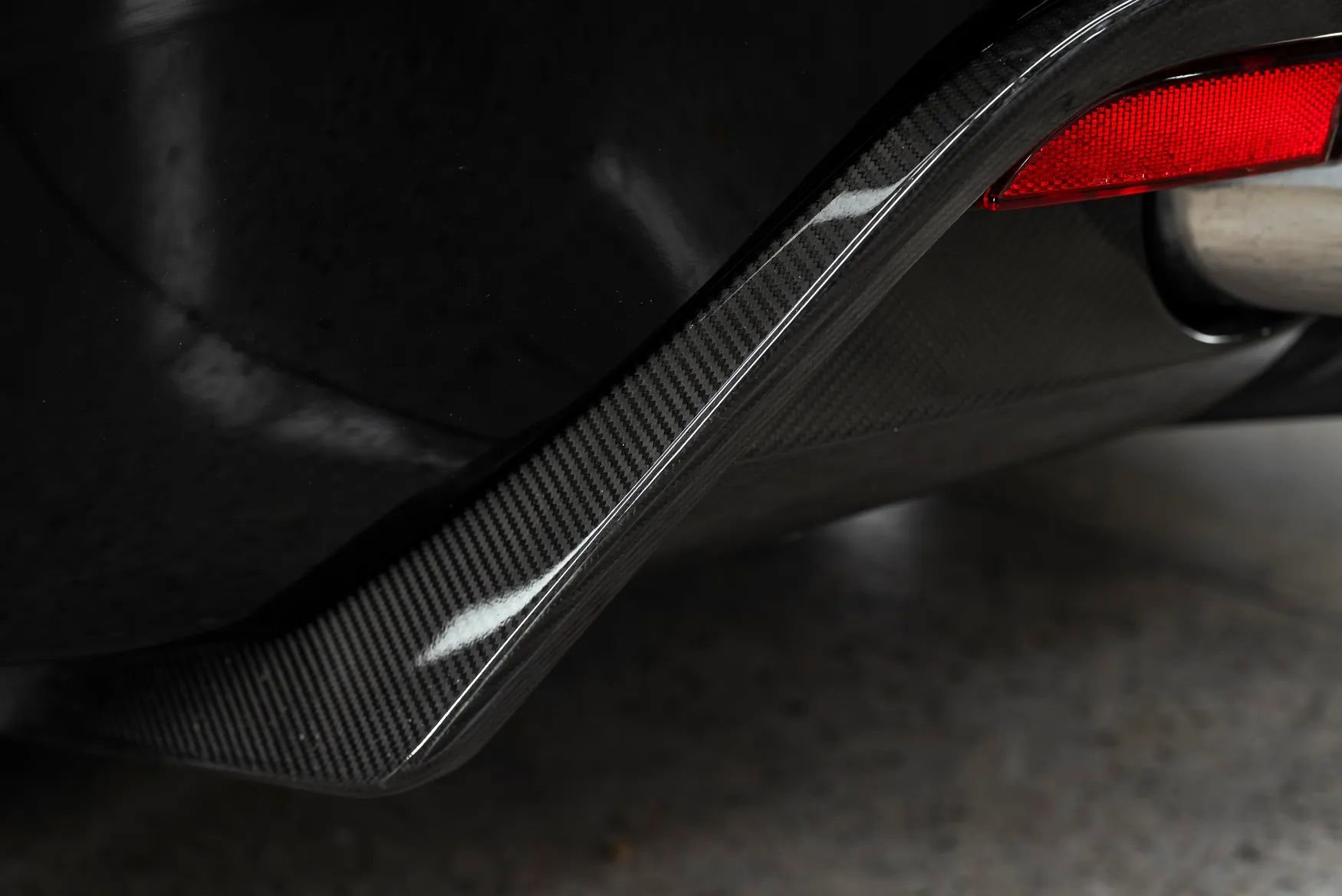 Used 2009 Aston Martin DBS Coupe 2D image 36