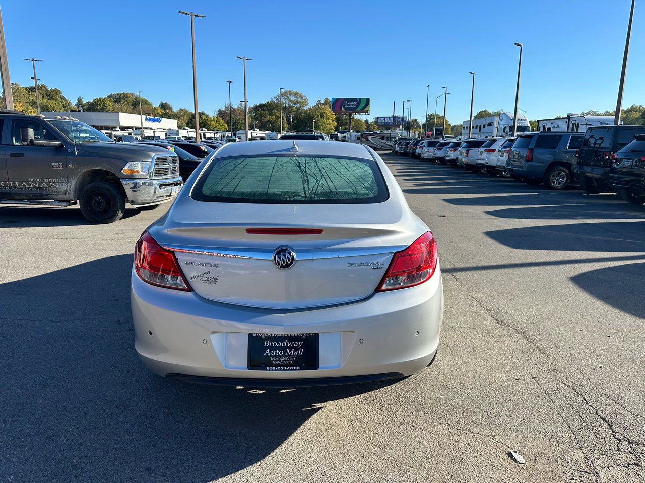 Used 2011 Buick Regal CXL w/ RL4 Preferred Equipment Group image 4