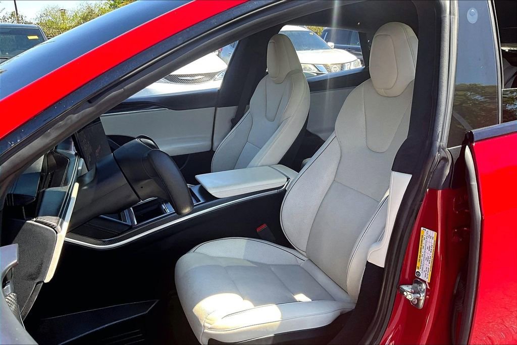 Used 2022 Tesla Model S Plaid image 21