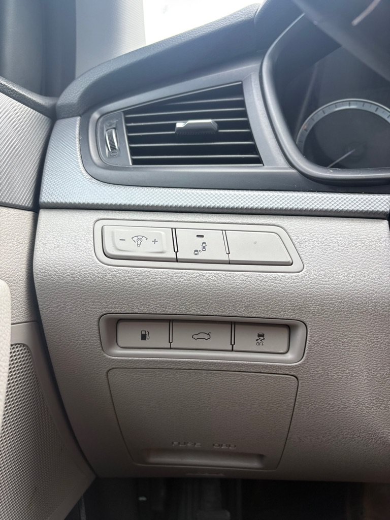 Used 2019 Hyundai Sonata SE FWD image 20