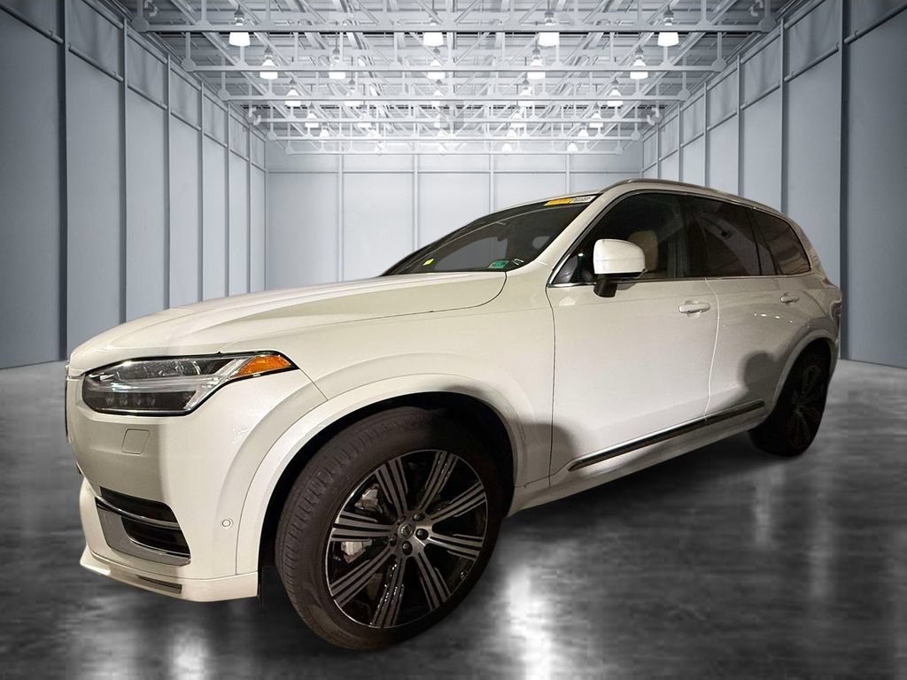 Used 2024 Volvo XC90 B6 Ultimate w/ Protection Package Premier