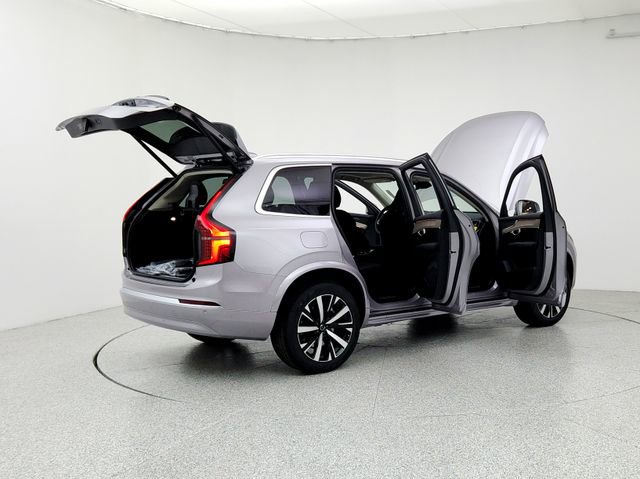 New 2026 Volvo XC90 B5 Core image 11