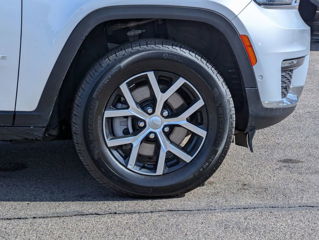 Used 2024 Jeep Grand Cherokee L Limited w/ Luxury Tech Group II image 9