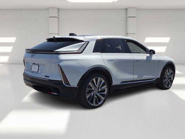 New 2026 Cadillac Lyriq Signature Luxury w/ Nappa Leather Package RWD image 5