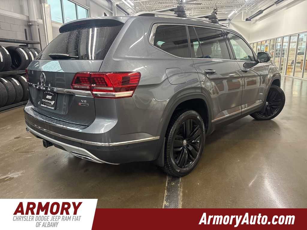 Used 2018 Volkswagen Atlas SEL Premium image 4