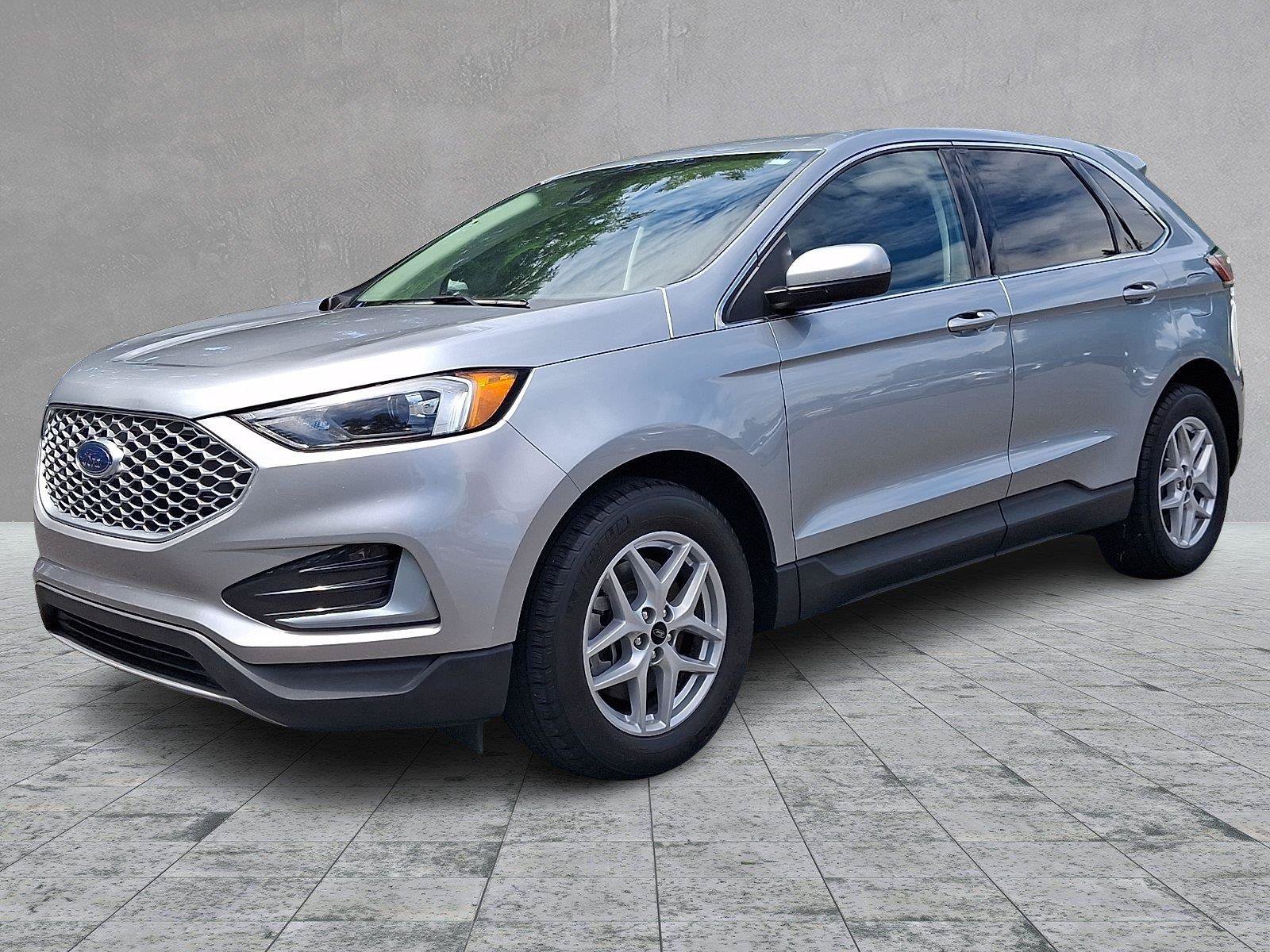 Used 2024 Ford Edge SEL AWD/4WD image 3