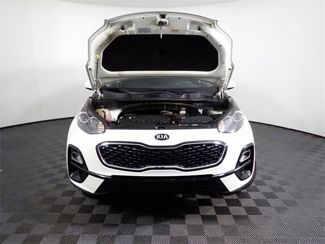 Used 2022 Kia Sportage LX image 4