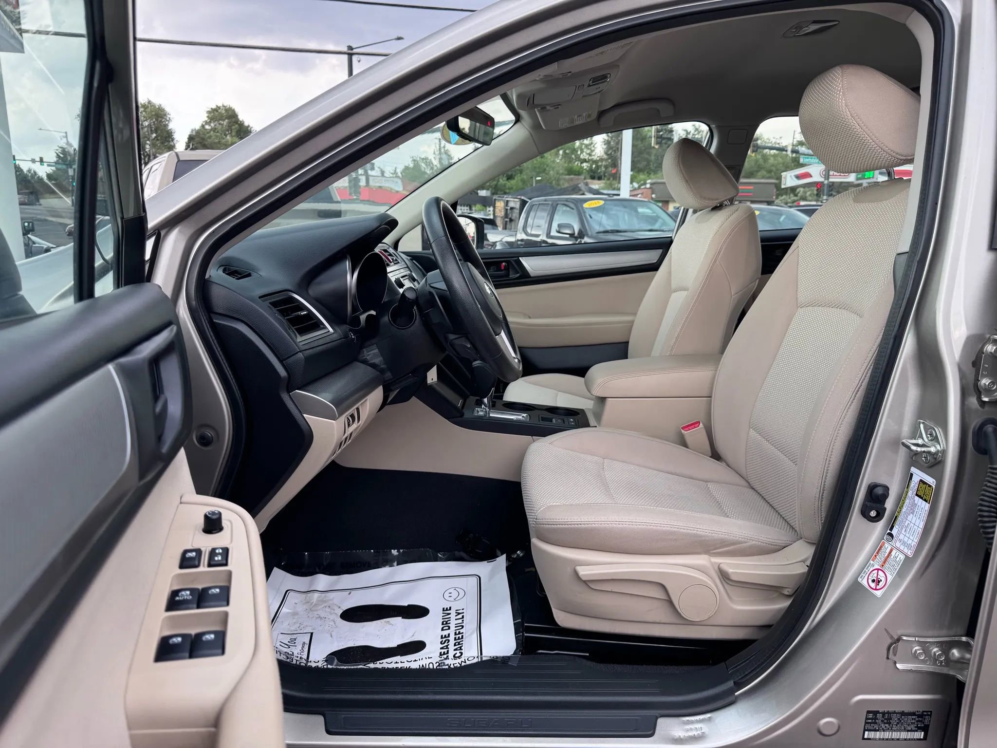 Used 2017 Subaru Outback 2.5i AWD/4WD image 13
