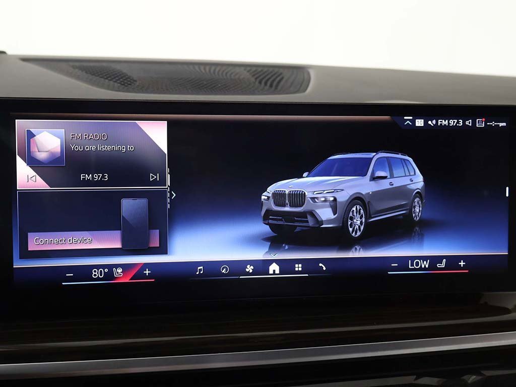 Used 2024 BMW X7 xDrive40i w/ Executive Package image 55