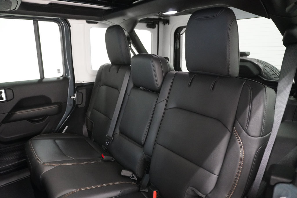 New 2027 Jeep Wrangler Unlimited Sahara AWD/4WD image 11