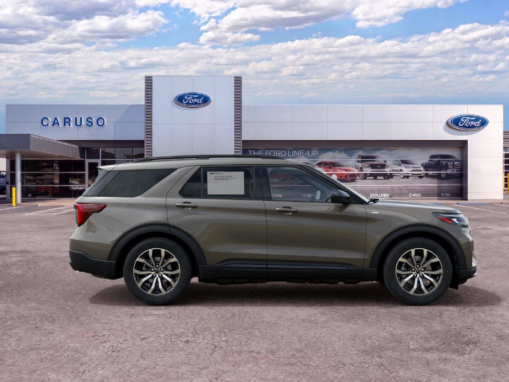 New 2027 Ford Explorer ST-Line AWD/4WD image 5