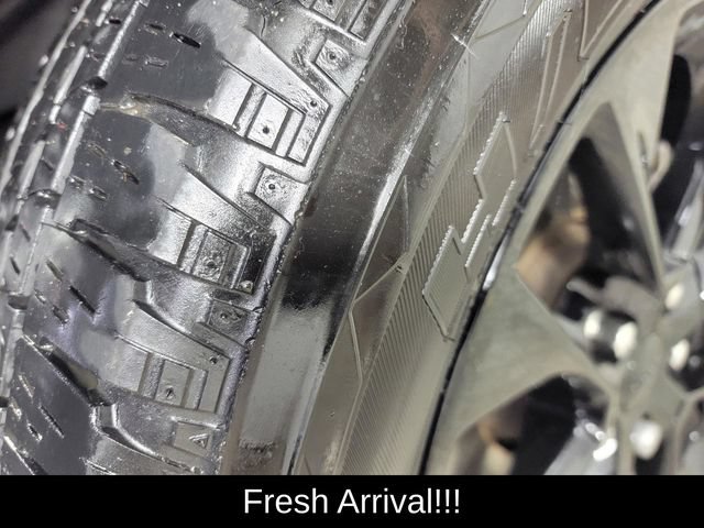 Used 2023 Jeep Gladiator Overland AWD/4WD image 11