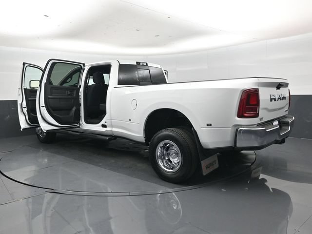 New 2026 RAM 3500 Tradesman AWD/4WD image 47