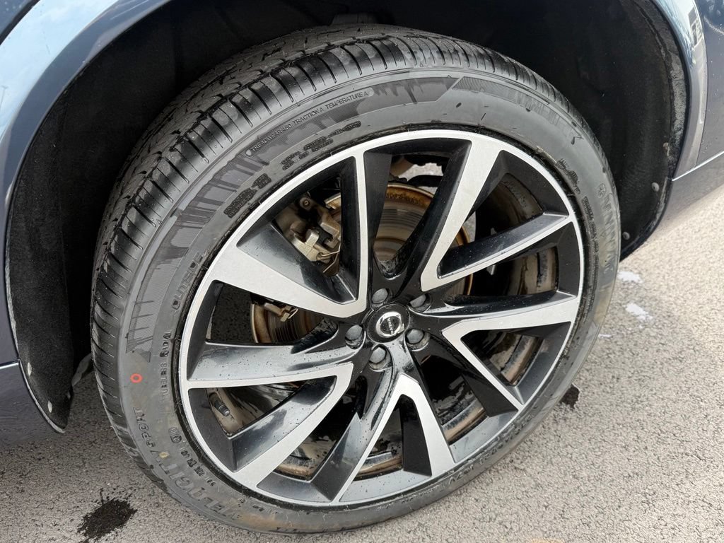 Used 2020 Volvo XC90 T6 Momentum w/ Protection Package AWD/4WD image 32