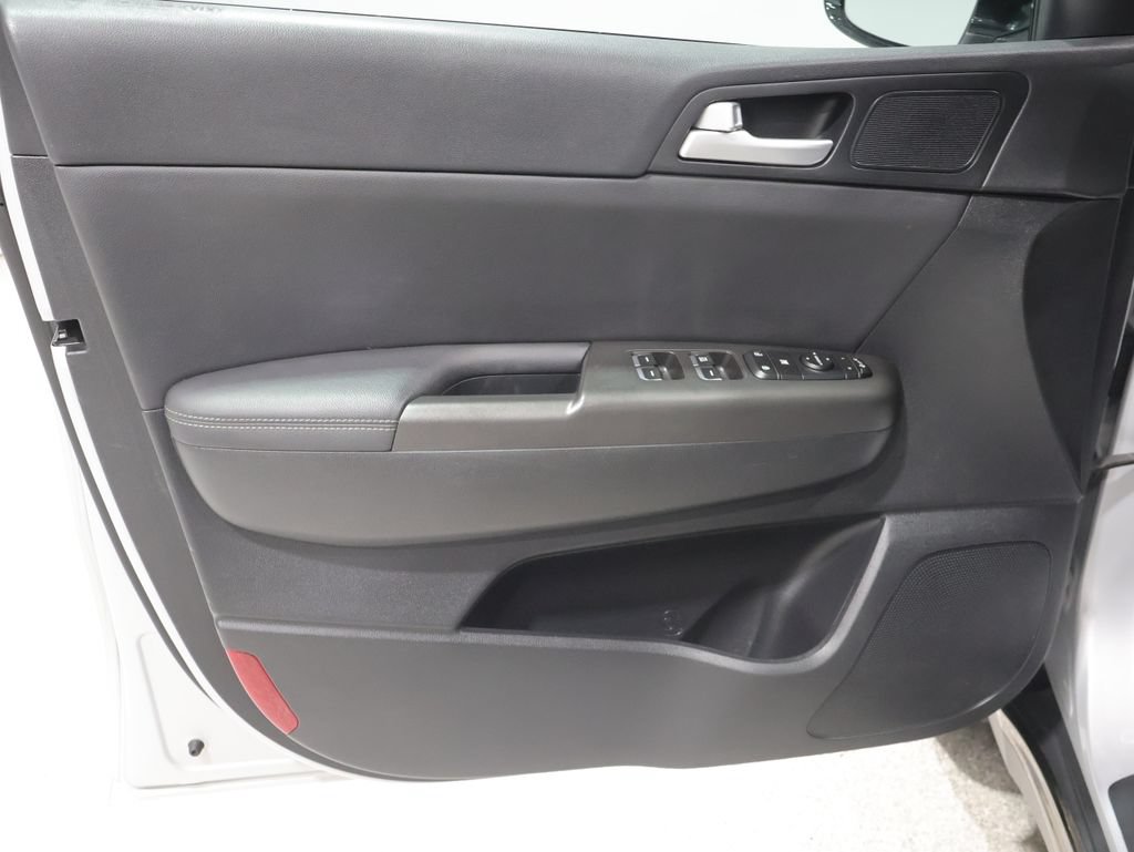 Used 2020 Kia Sportage S w/ S Sunroof Package AWD/4WD image 13