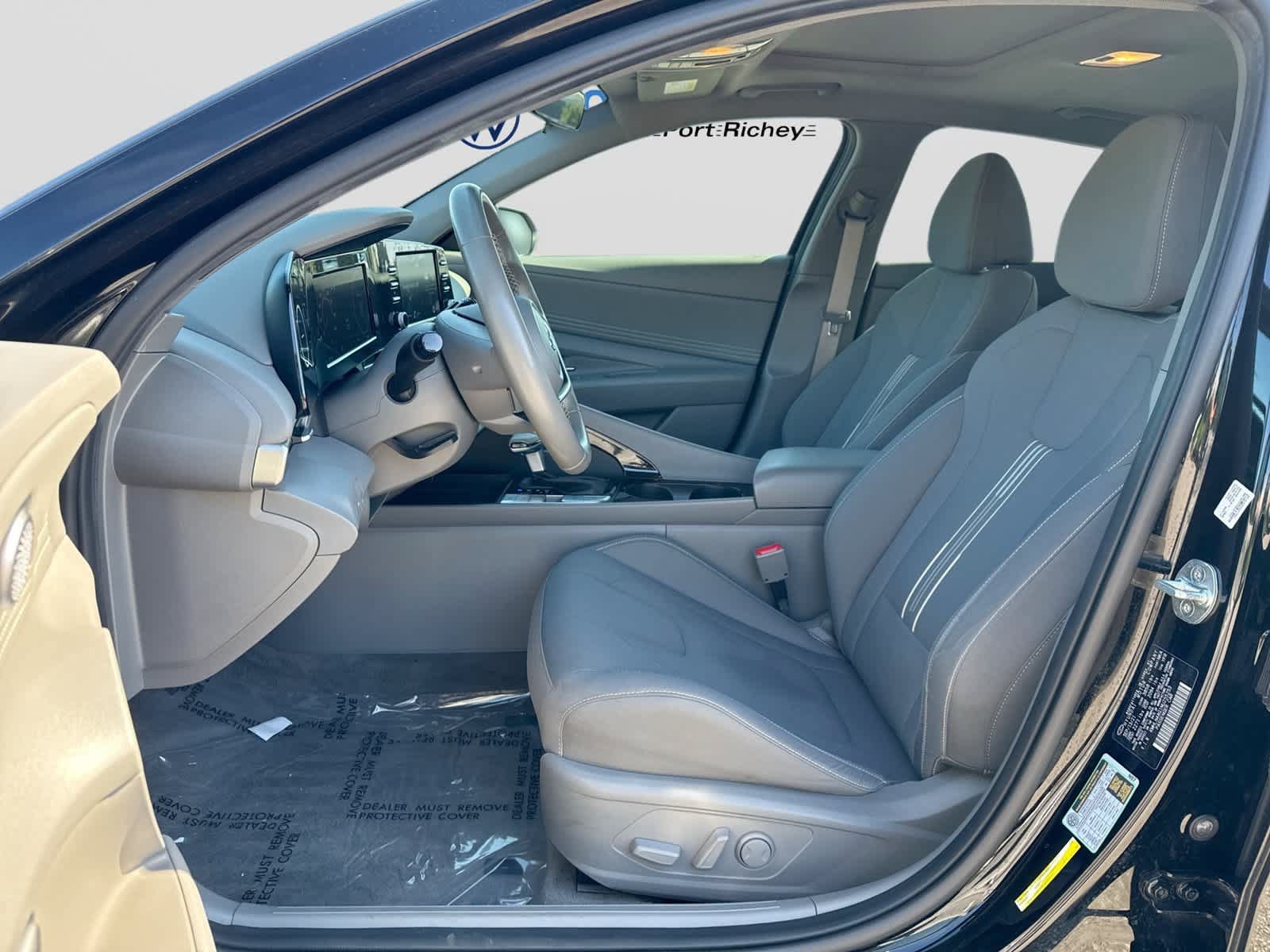 Used 2022 Hyundai Elantra SEL w/ Convenience + Premium Package FWD image 22