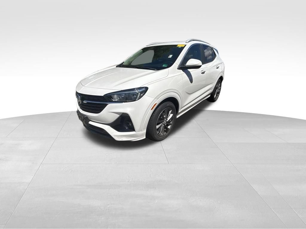 Used 2021 Buick Encore GX Select w/ Sport Touring Package FWD image 2