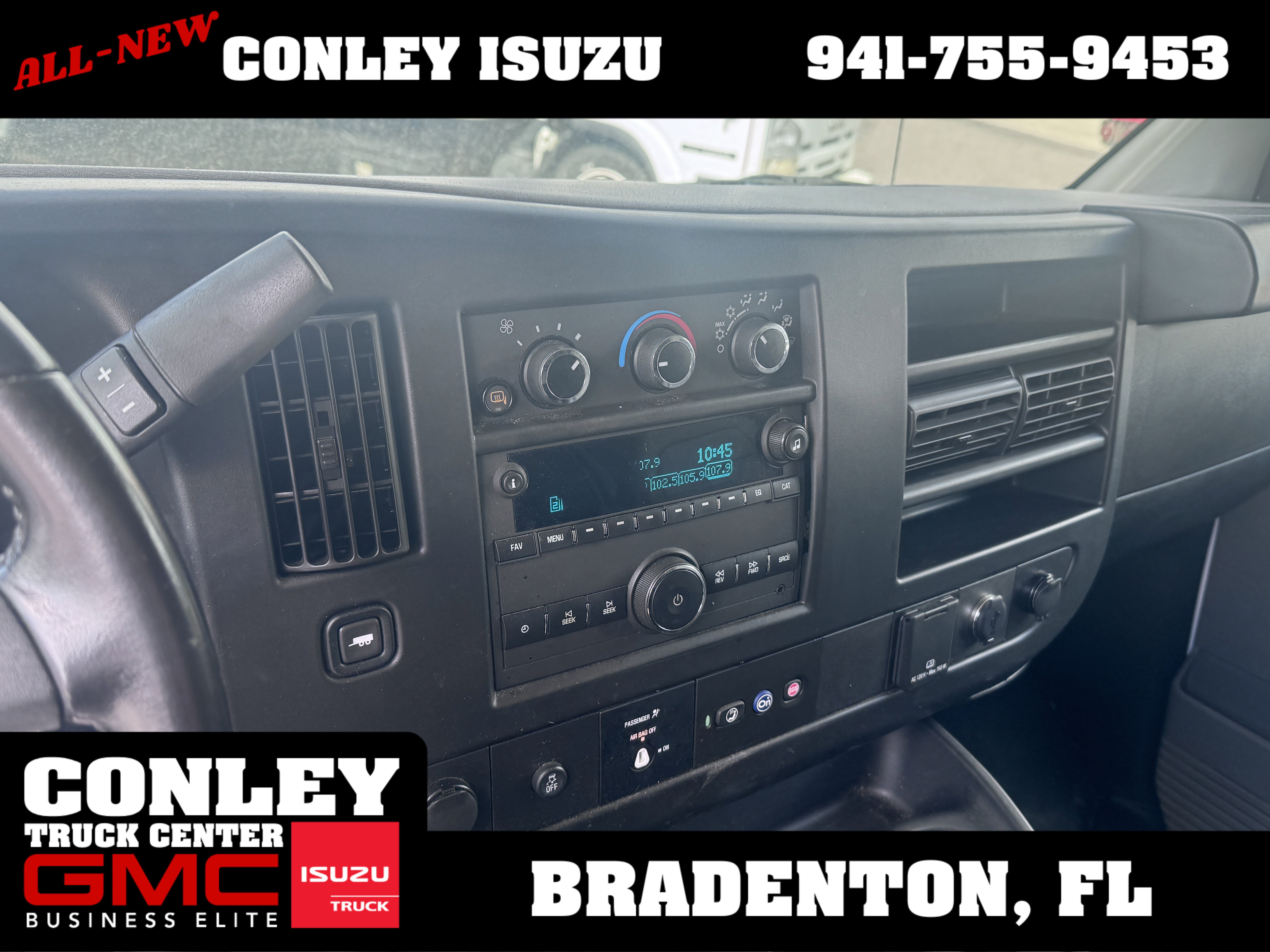 Used 2023 Chevrolet Express 2500 2500 RWD 135 w/ Driver Convenience Package image 13