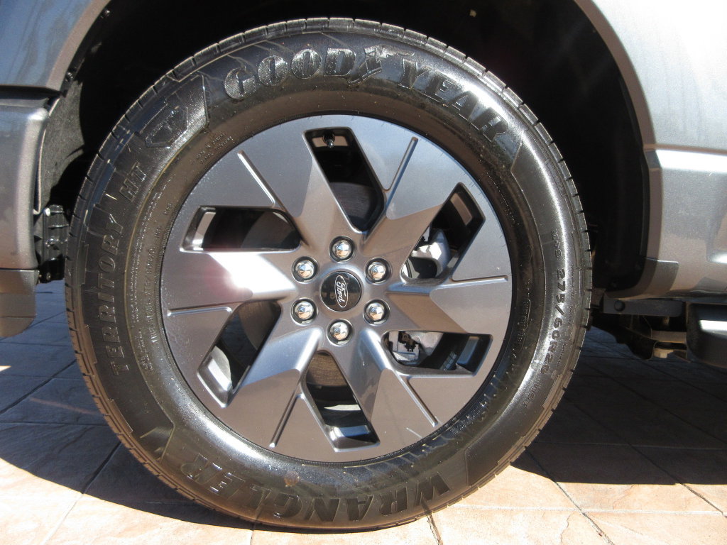 Certified 2025 Ford F150 Lightning Flash AWD/4WD image 9