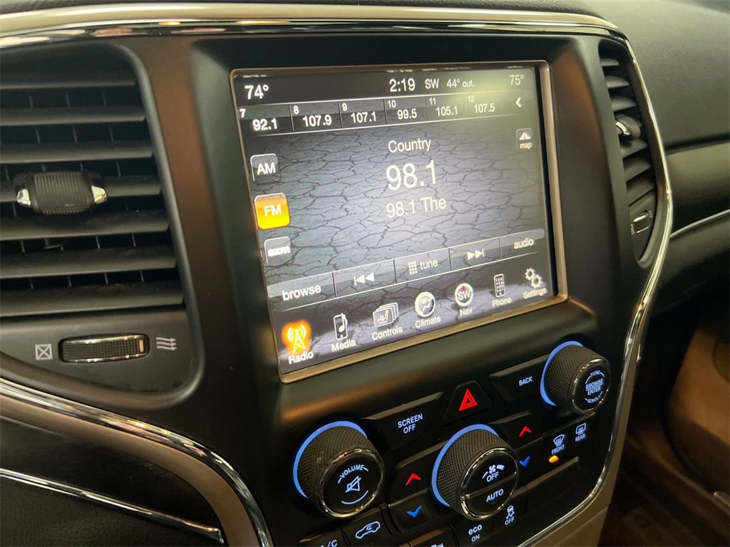 Used 2015 Jeep Grand Cherokee Limited image 13