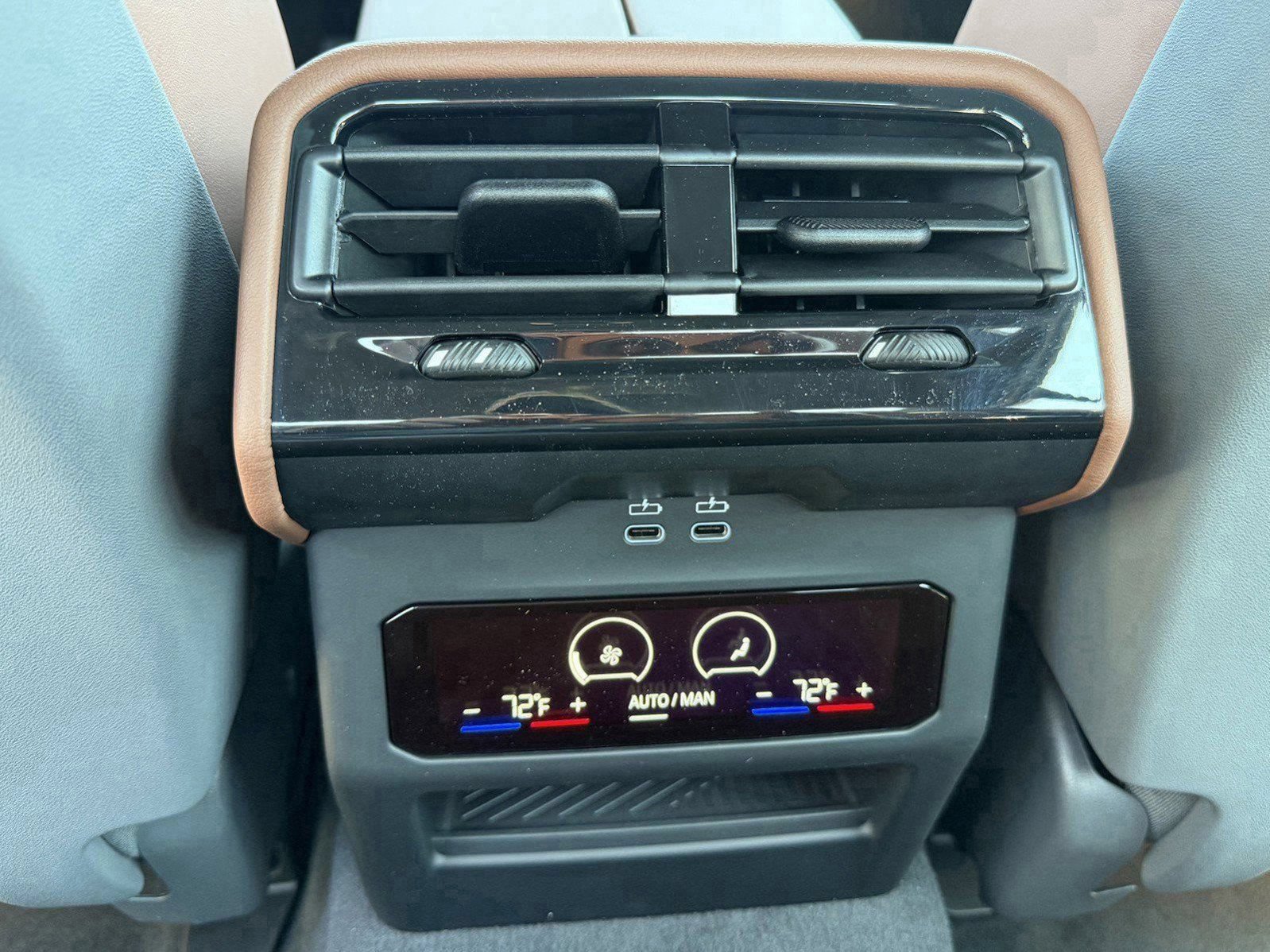 New 2026 BMW 530i xDrive w/ M Sport Package AWD/4WD image 17