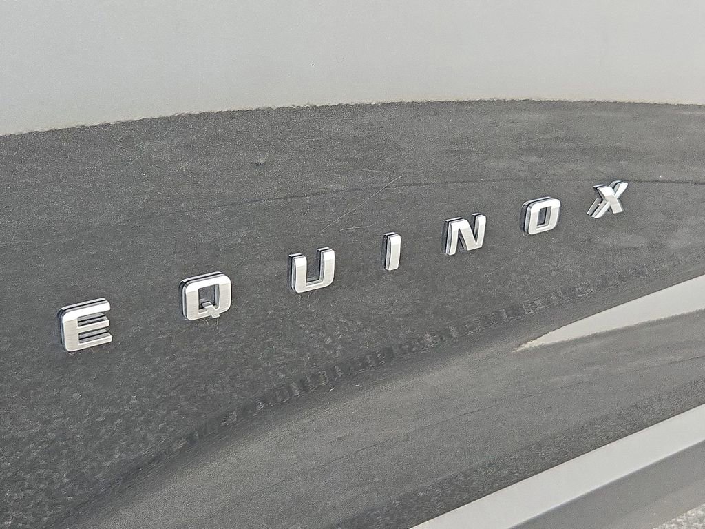 Used 2025 Chevrolet Equinox LT image 38
