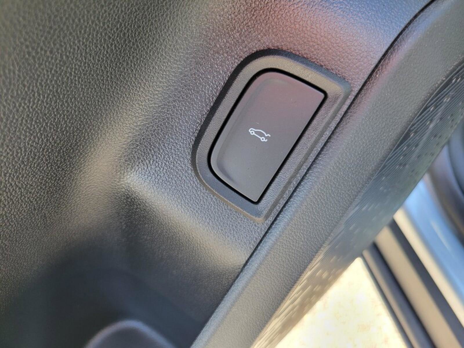 New 2026 GMC Terrain AT4 w/ Convenience Package III AWD/4WD image 24