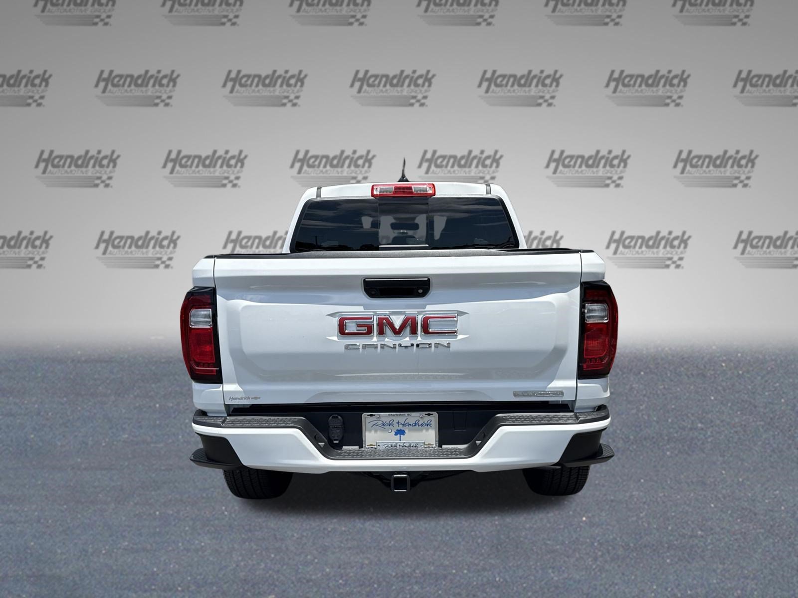 Used 2024 GMC Canyon Elevation w/ Convenience Package RWD image 9