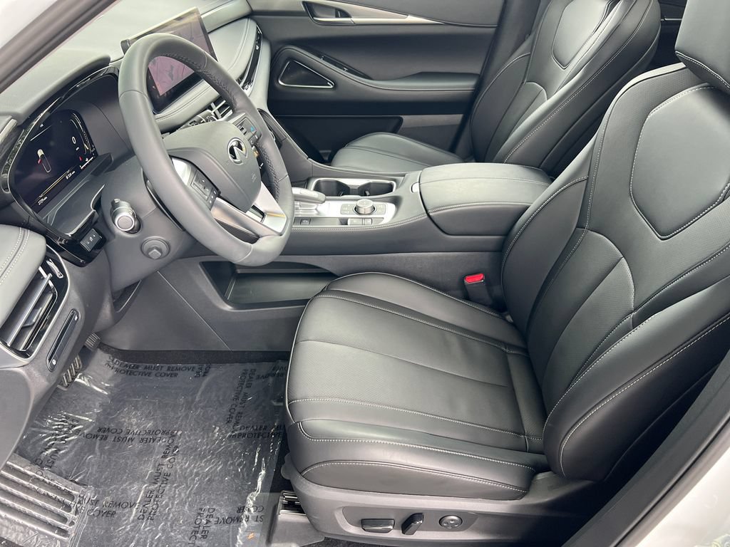 Certified 2026 INFINITI QX60 Luxe w/ Cargo Package FWD image 9
