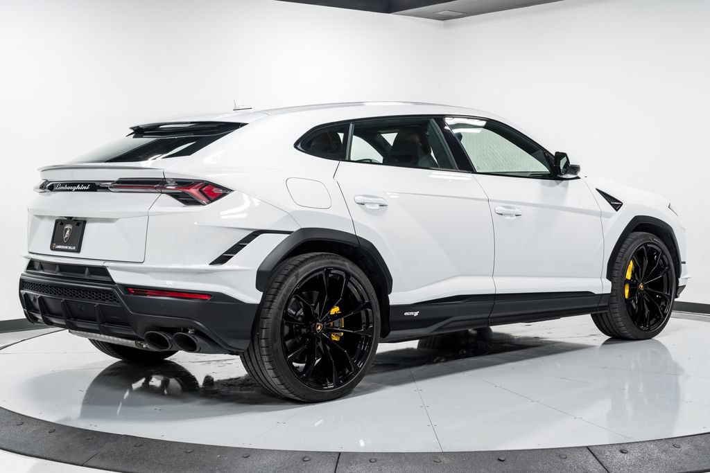 Used 2023 Lamborghini Urus S AWD/4WD image 3