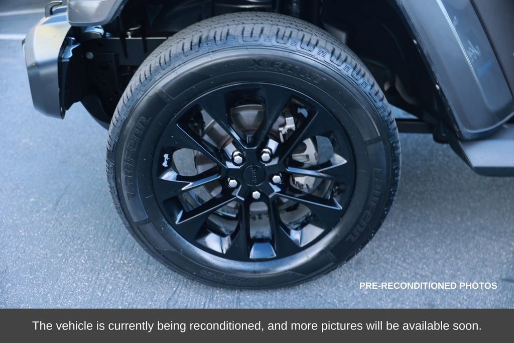 Used 2021 Jeep Wrangler Unlimited Sahara w/ Cold Weather Group image 12