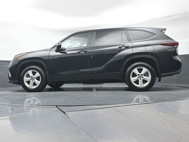 Certified 2025 Toyota Highlander LE image 37