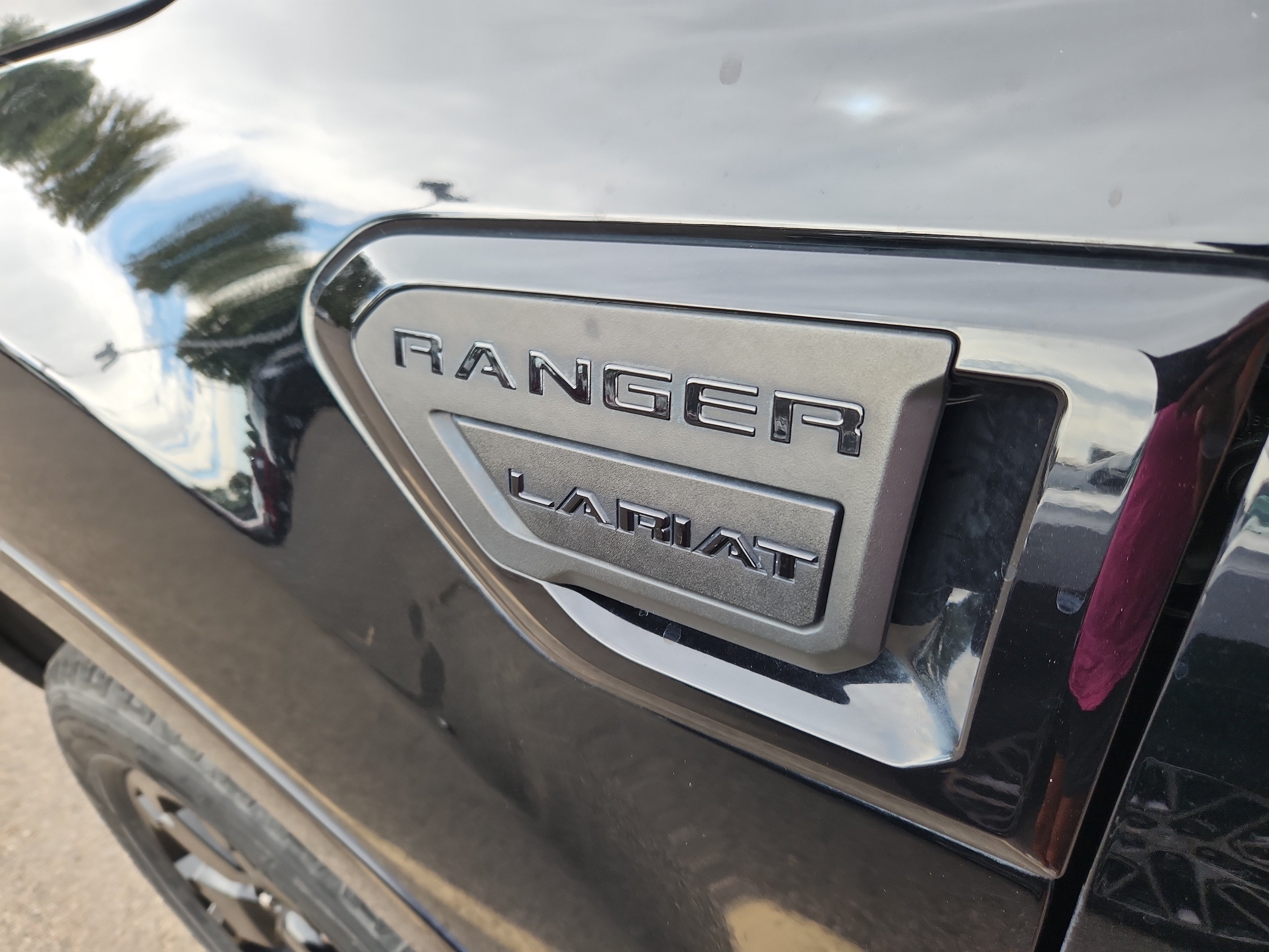 Used 2019 Ford Ranger Lariat w/ Black Appearance Package AWD/4WD image 8