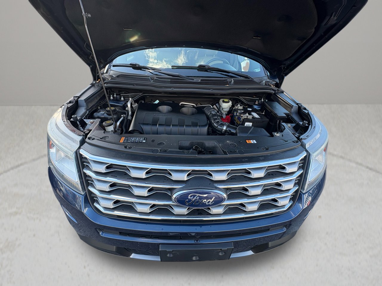 Used 2016 Ford Explorer Limited w/ Equipment Group 301A image 34