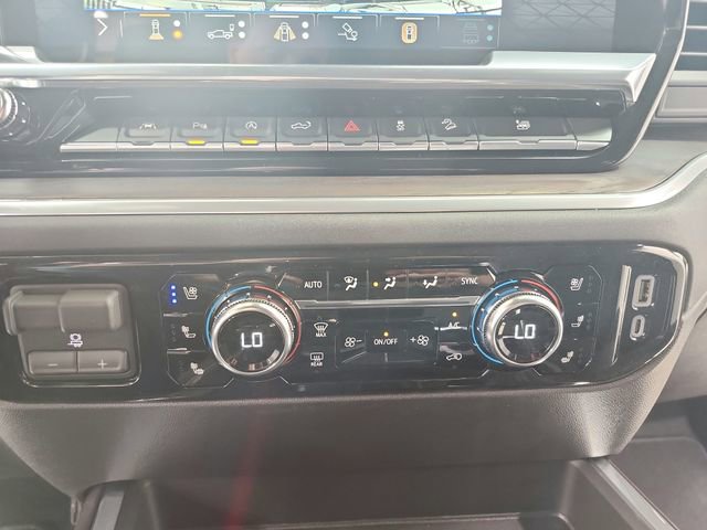 New 2026 GMC Sierra 1500 SLT image 32