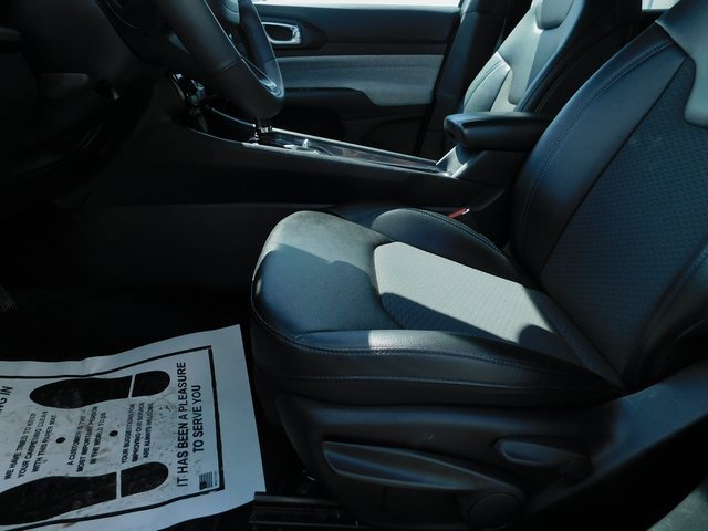 Used 2024 Jeep Compass Latitude image 22