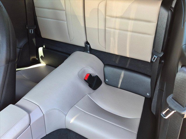Used 2025 Porsche 911 Carrera RWD image 19